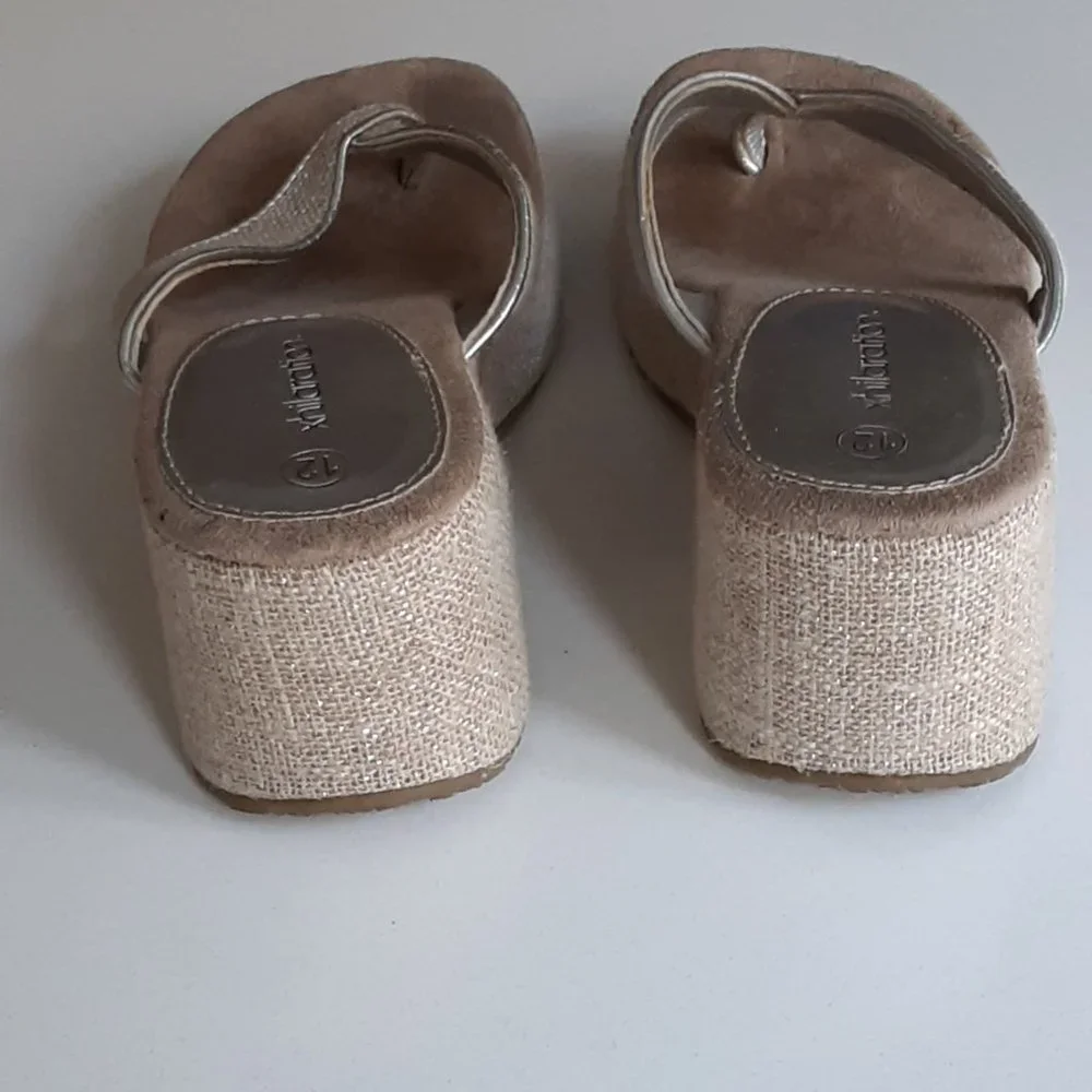 Xhiliration little girls platform sandals sz 12